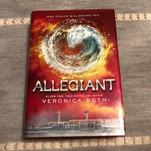 Allegiant by Veronica Roth
